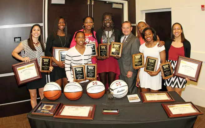 Bulldogs Hand Out Awards To Cap Great Season