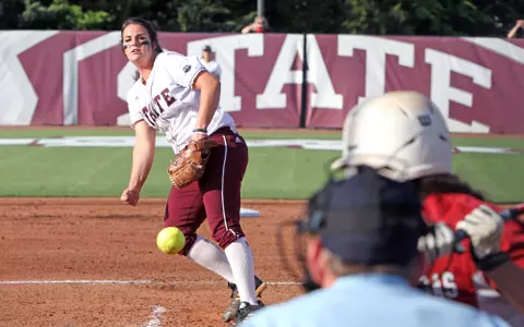 Arkansas Downs Mississippi State 6-4