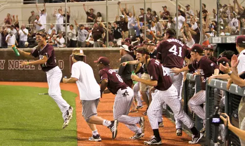 Heck?s Walk-Off Single Gives MSU 1-0 Win Against Vols In 10