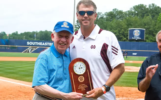 Bulldog Great Powell Honored As SEC Legend