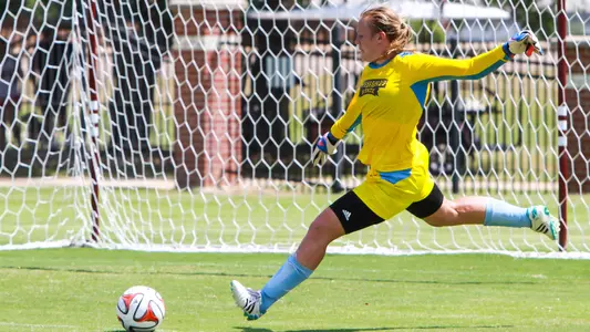 Bulldogs Fall 2-0 On Road At Auburn