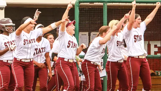 Adams Plays Big Late To Help MSU Past Illinois