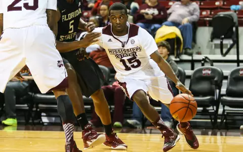 Aggies Hold Off Bulldogs 74-70 In College Station