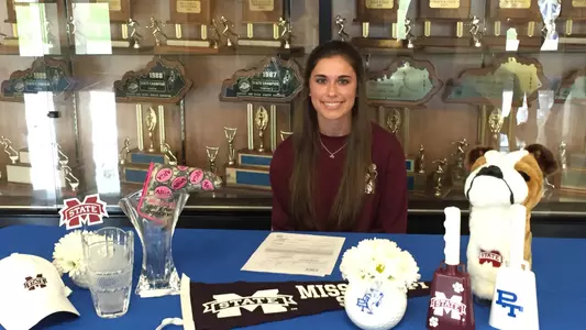 Women?s Golf Team Gains Kentucky Standout