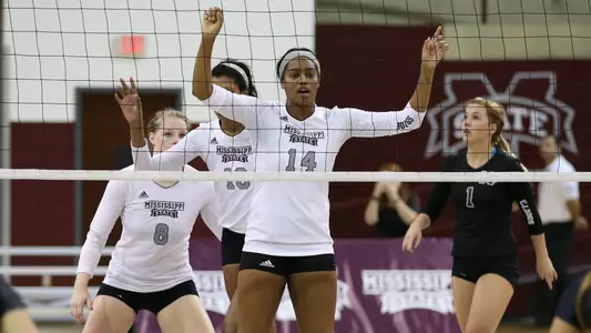 Bulldogs Drop Five-Set Heartbreaker To Auburn