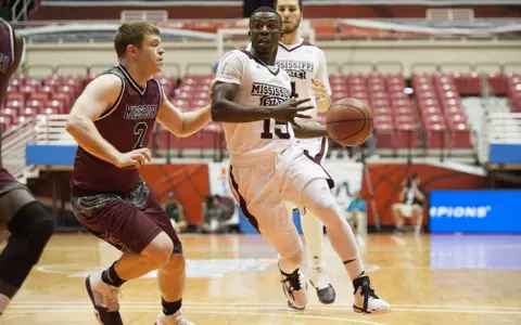 Ware, Newman And Ready Power Bulldogs Past Bears