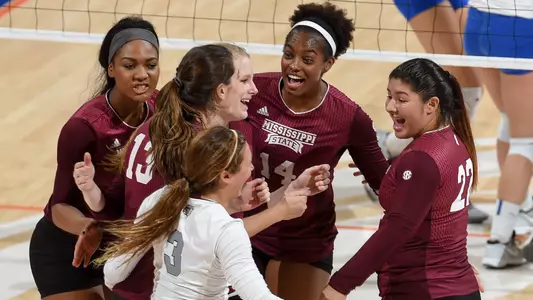 Bulldog Volleyball Drops 3-0 Decision At No. 11 Florida