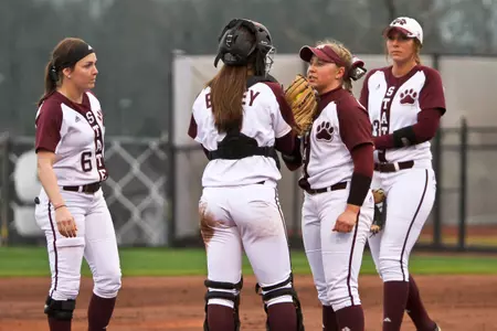 Softball Readies for Weekend vs. No. 2 Gators