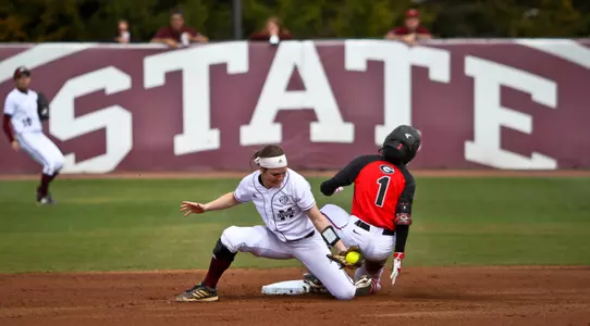 Walk-Off Home Run Lifts Softball Over No. 8 Georgia