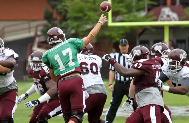 White Outlasts Maroon in Spring Football Game, 28-24