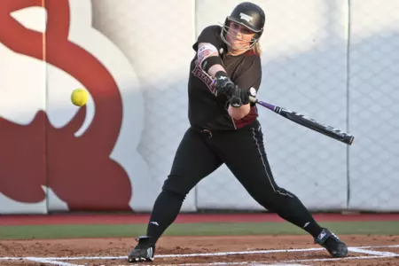 Softball Breaks Home Run Record in SEC Win