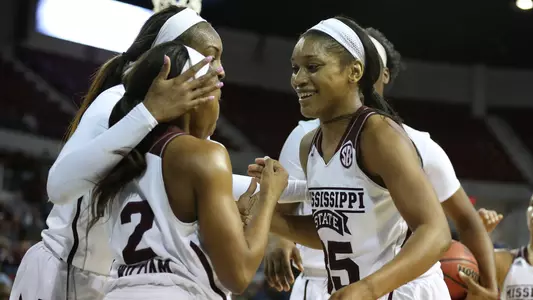 Bulldogs Remain No. 7 In Associated Press Poll