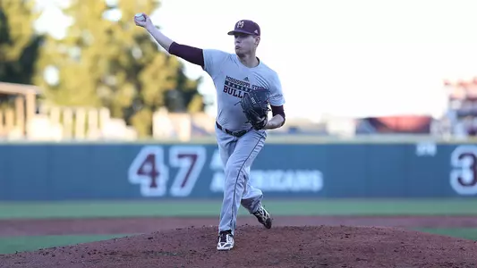 Sexton Shines In First Scrimmage Of 2016