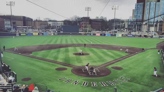 Diamond Dawgs Drop 12-6 Series Finale At No. 2 Vanderbilt