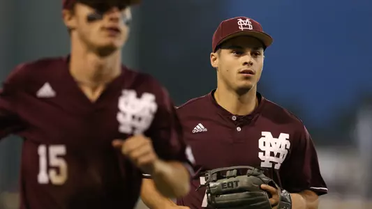 No. 4 Bulldogs Welcome Arkansas for Regular Season Finale