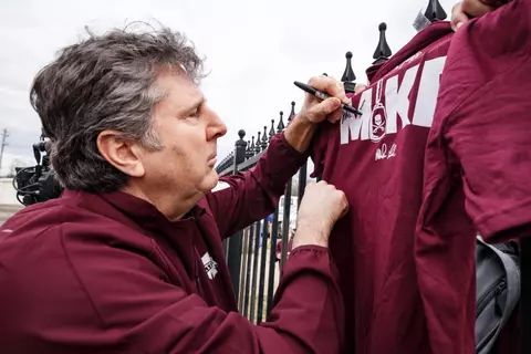 STARKVILLE, MS - JANUARY 09, 2020 - Mike Leach, the new Head Coach of the Mississippi State Bulldogs football team arrives in Starkville, MS. Photo By Aaron Cornia