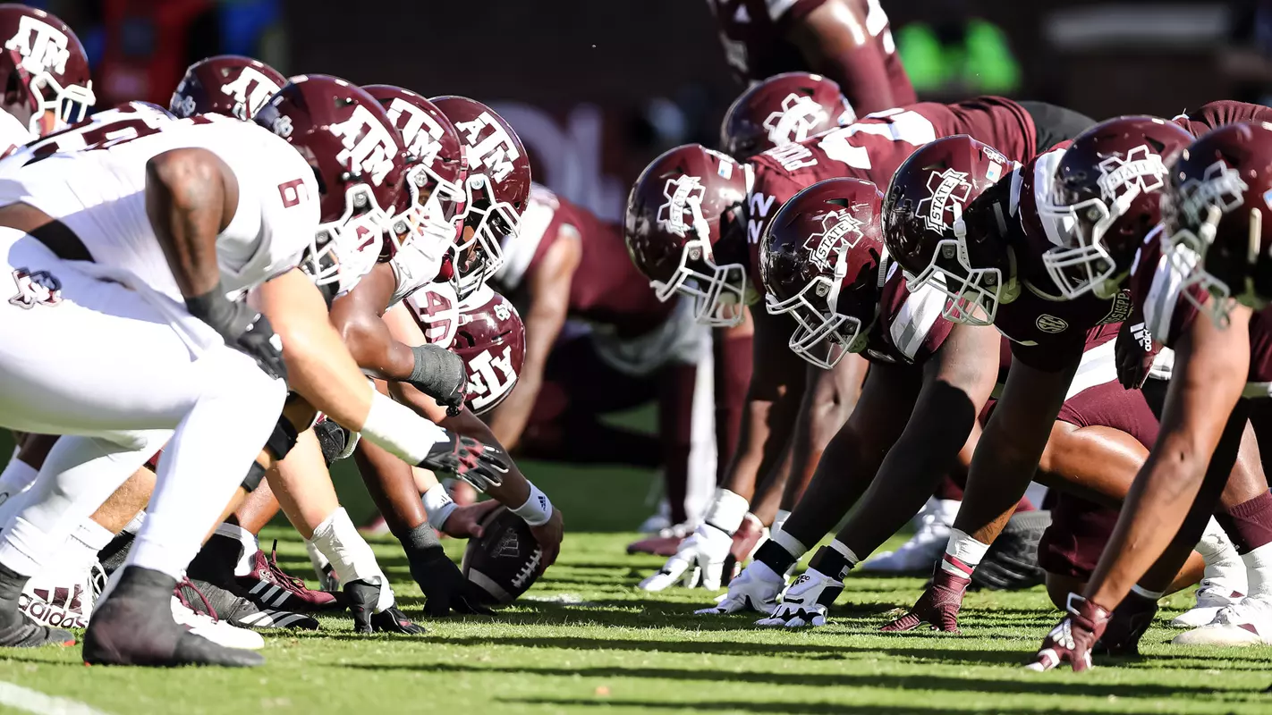 MSU-Texas A&M line of scrimmage