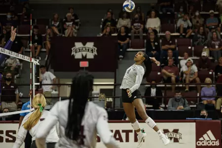 VB - Gabby Waden - LSU - 10/02/2021