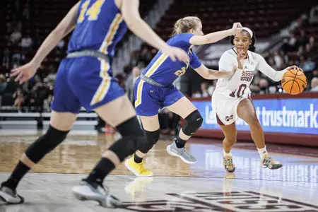 STARKVILLE, MS - 2021.12.01 - McNeese State vs. Mississippi State