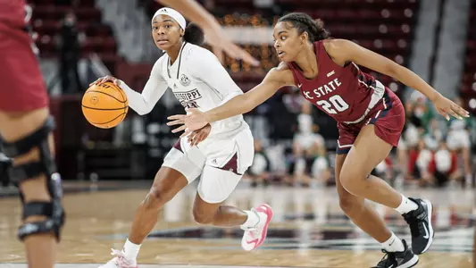Myah Taylor South Carolina State 12-20-21