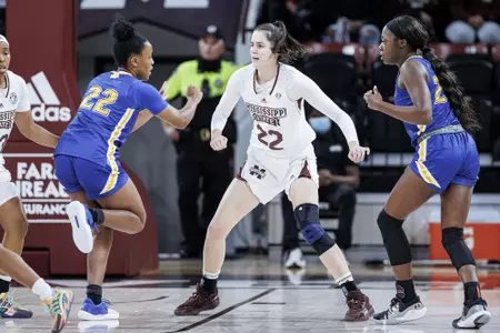 STARKVILLE, MS - 2021.12.01 - McNeese State vs. Mississippi State