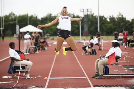 STARKVILLE, MS - 2021.04.30 - Maroon and White Invite