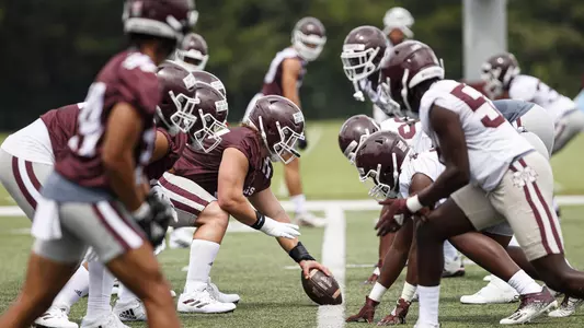 Offensive defensive line