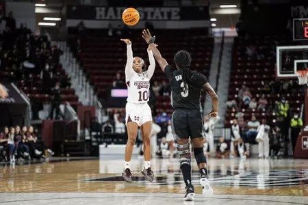 Aislynn Hayes vs Vanderbilt
