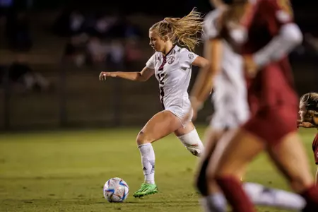 STARKVILLE, MS - October 20, 2022 - Mississippi State Midfielder Alivia Buxton (#12) during the match between the Alabama Crimson Tide and the Mississippi State Bulldogs at the MSU Soccer Field in Starkville, MS. Photo By Will Porada