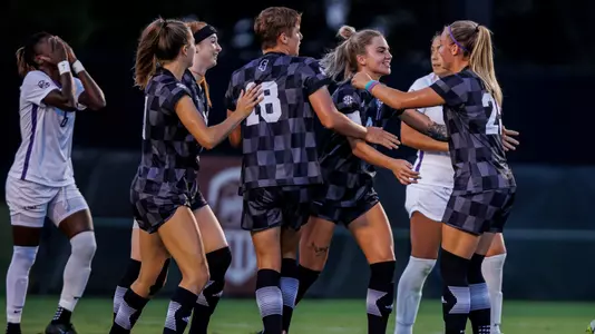 STARKVILLE, MS - September 25, 2022 - The Mississippi State Bulldogs during the match between the Louisiana State Tigers and the Mississippi State Bulldogs at the MSU Soccer Field in Starkville, MS. Photo By Ivy Ball