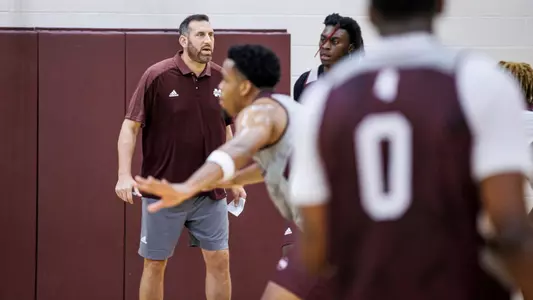 STARKVILLE, MS - September 29, 2022 - Mississippi State Assistant to the Head Coach Scott Padgett during practice at Mize Pavilion at Humphrey Coliseum in Starkville, MS. Photo By Kevin Snyder