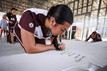 STARKVILLE, MS - November 04, 2022 - Mississippi State Pitcher Aspen Wesley (#28) during the Fall World Series at Nusz Park in Starkville, MS. Photo By Mike Mattina