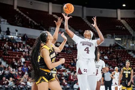 Jessika Carter vs Grambling State Dec. 4, 2022