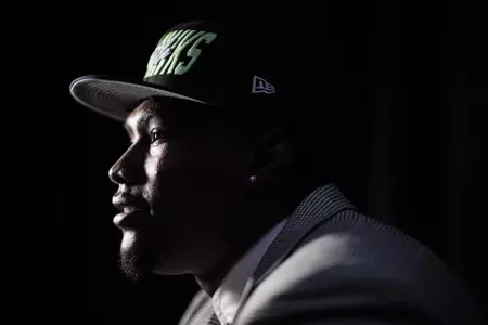 LAS VEGAS, NV - April 28, 2022 - Mississippi State Offensive Lineman Charles Cross participates in a media car wash after being drafted 9th overall in the 2022 NFL Draft at Caesars Forum in Las Vegas, NV. Photo By Austin Perryman