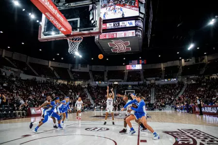 Anastasia Hayes Game-Winner vs Kentucky
