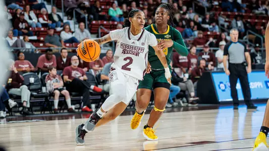 Women's Basketball - JerKailia Jordan drives to the basket