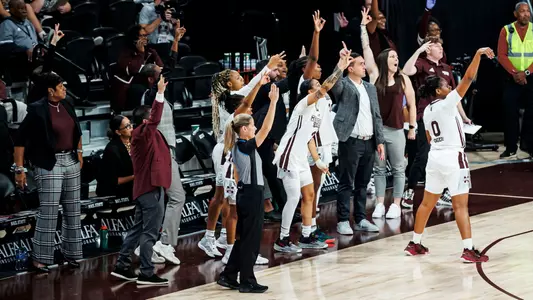 Women's Basketball 2023-24 - Team Celebration