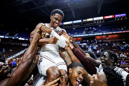 UNCASVILLE, CT - November 19, 2023 - Mississippi State Guard Josh Hubbard (#13) during the 2023 Basketball Hall of Fame Tip-Off Tournament game between the Northwestern Wildcats and the Mississippi State Bulldogs at Mohegan Sun Arena in Uncasville, CT. Photo By Mike Mattina