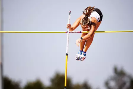 Julia Lasley Pole Vault