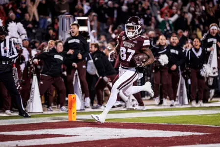 STARKVILLE, MS - November 12, 2022 - Mississippi State Wide Receiver Zavion Thomas (#87) Thomas 87 during the game between the Georgia Bulldogs and the Mississippi State Bulldogs at Davis Wade Stadium at Scott Field in Starkville, MS. Photo By Kevin Snyder