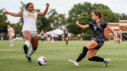 STARKVILLE, MS - August 07, 2023 - Mississippi State Forward Alexis Gutierrez (#7) during the match between the Kansas State Owls and the Mississippi State Bulldogs at the MSU Soccer Field in Starkville, MS. Photo By Mike Mattina