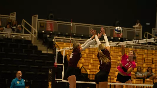 VB - Sophie Agee and Rebecca Walk - Western Michigan - 09/08