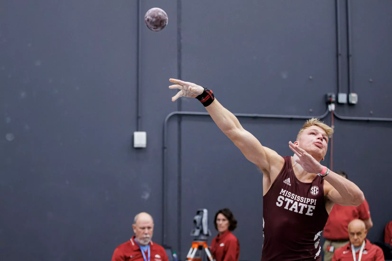 BIRMINGHAM, AL - January 26, 2024 - Mississippi State's Lewis Barber during the Razorback Invitational at the Randal Tyson Track Center in Fayetteville, AR. Photo by Will Porada