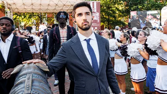 Nick Barr-Mira Dawg Walk 2024