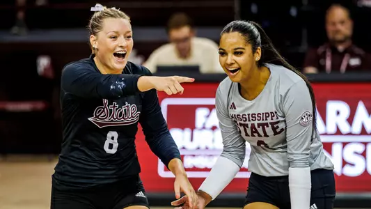 Mary Neal and Kailin Newsome