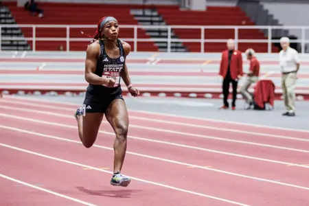 BIRMINGHAM, AL - January 27, 2024 - Mississippi State Sprinter Kyndall Sessom during the Razorback Invitational at the Randal Tyson Track Center in Fayetteville, AR. Photo by Will Porada