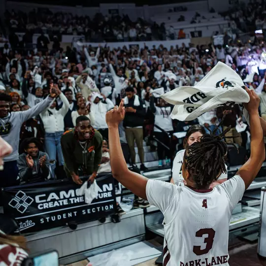 STARKVILLE, MS - January 29, 2024 - Mississippi State Guard Lauren Park-Lane (#3) during the game between the LSU Tigers and the Mississippi State Bulldogs at Humphrey Coliseum in Starkville, MS. Photo By Bailey Black
