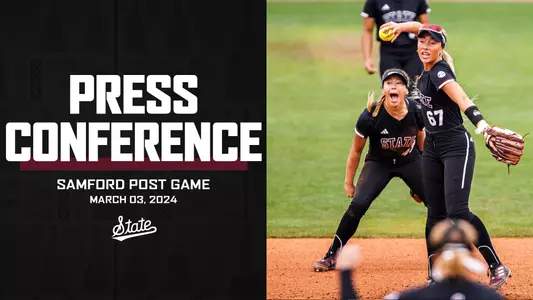 Salen Hawkins and Kylee Edwards reaction to game ending double play