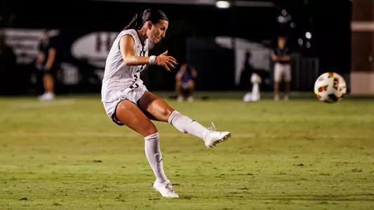 STARKVILLE, MS - September 29, 2024 - Mississippi State Midfielder Ally Perry (#5) during the match between the LSU Tigers and the Mississippi State Bulldogs at the MSU Soccer Field in Starkville, MS. Photo By Mike Mattina