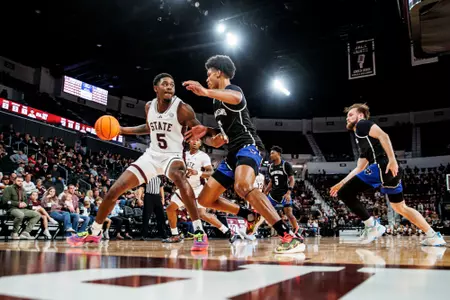 STARKVILLE, MS - November 24, 2025 - Mississippi State Guard Shawn Jones Jr. (#5) during the game between the New Orleans Privateers and the Mississippi State Bulldogs at Humphrey Coliseum in Starkville, MS. Photo By Mike Mattina